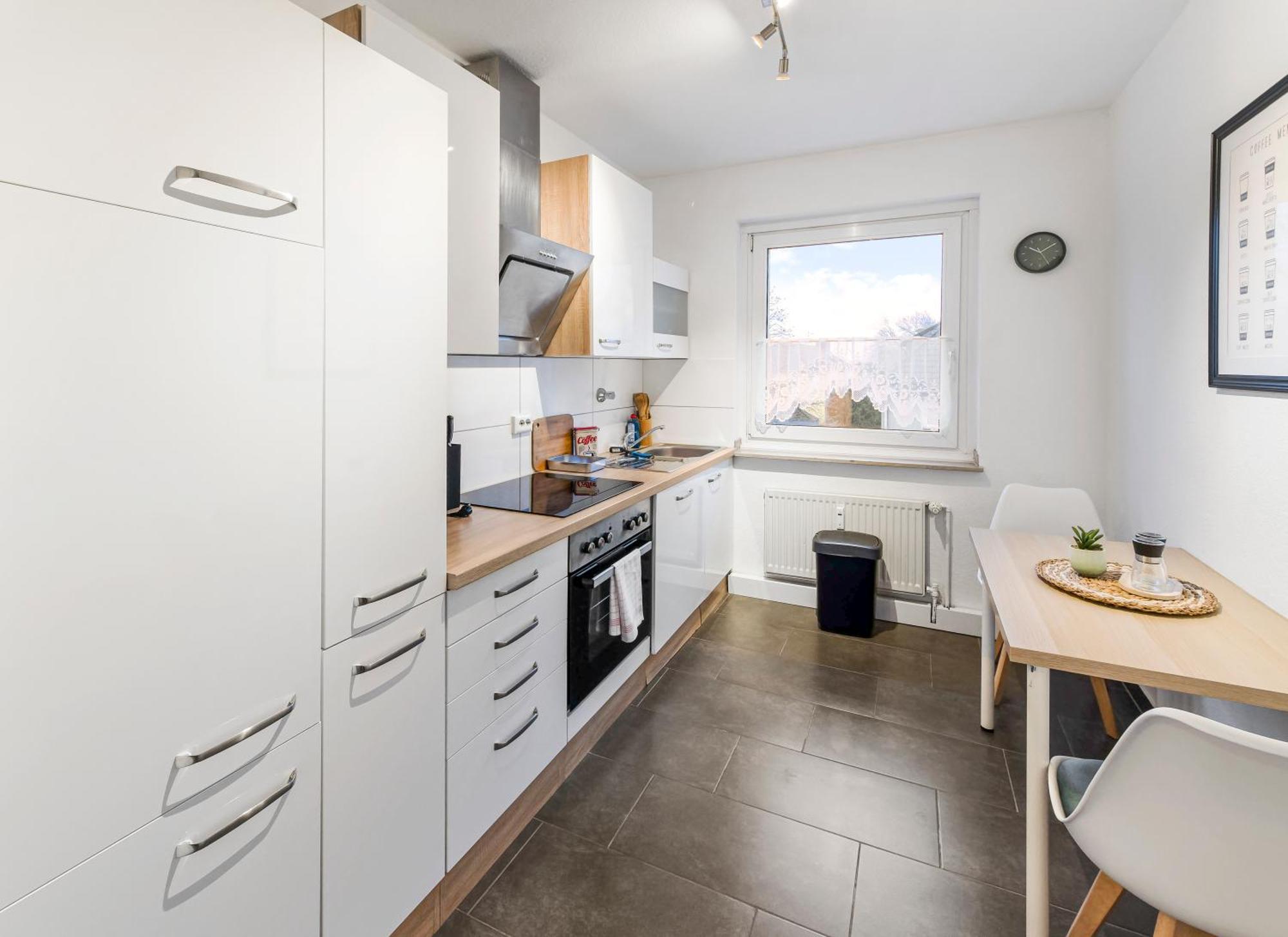Modern 3-br Apmt. Sleeps 6+ Appartement